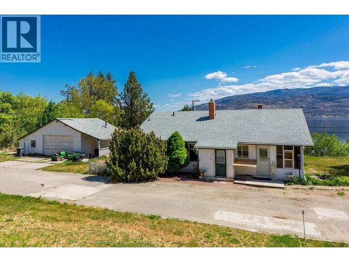 Property Photo: 6488 Renfrew Road BC V0H 1X7