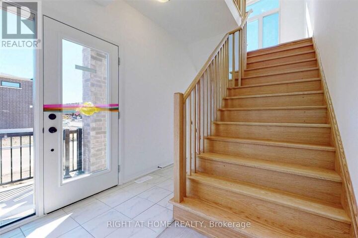 Property Photo:  94 Fairlane Avenue  ON L9J 0M5 