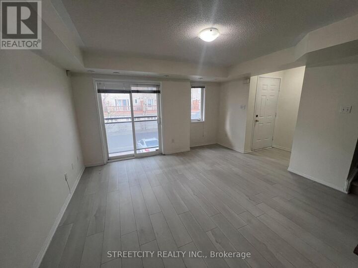 Property Photo:  4975 Southampton Drive 329  ON L5M 8C5 