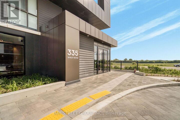 Property Photo:  335 Wheat Boom Drive 1809  ON L6H 7Y1 
