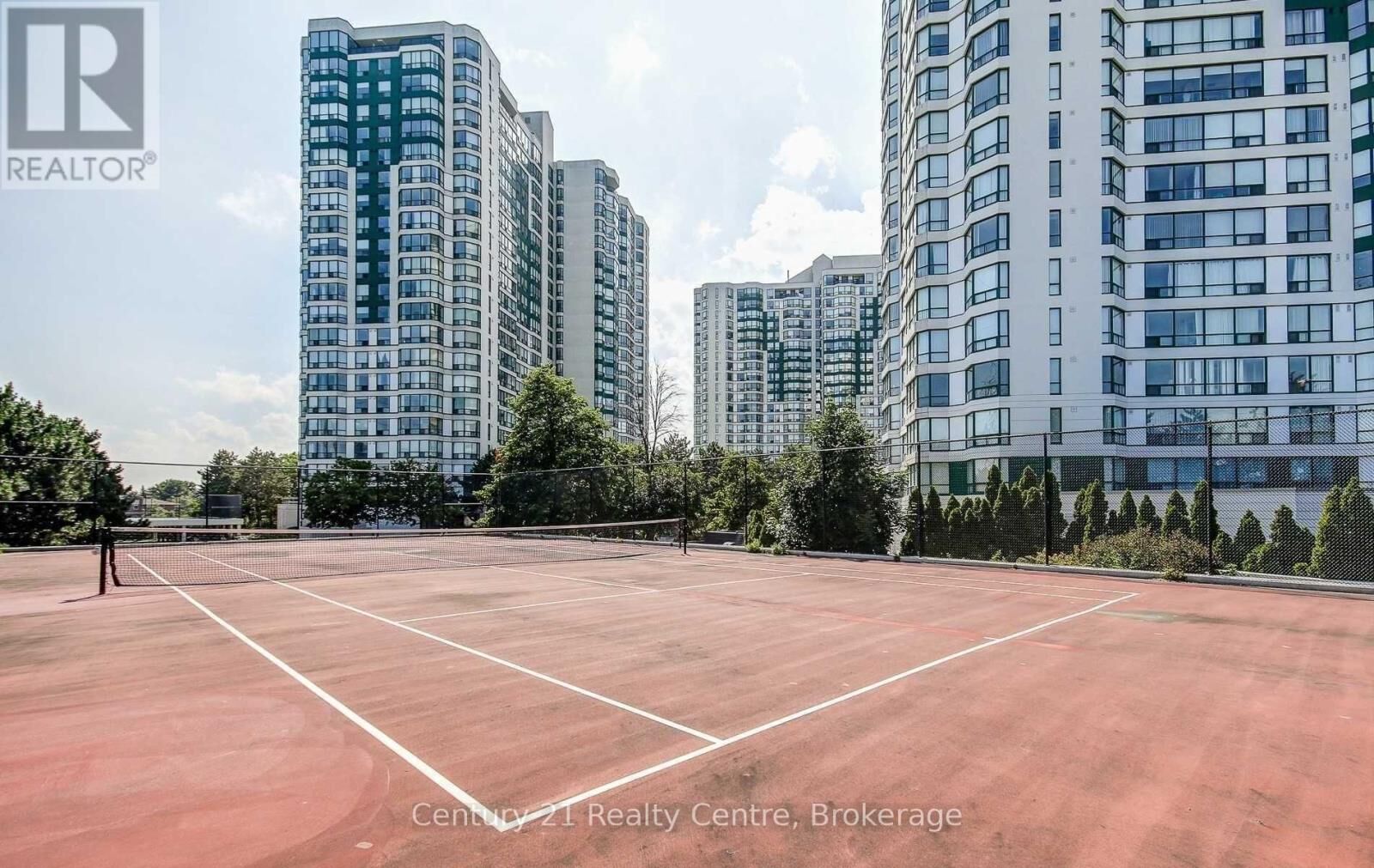Property Photo:  4450 Tucana Court 2107  ON L5R 3R4 