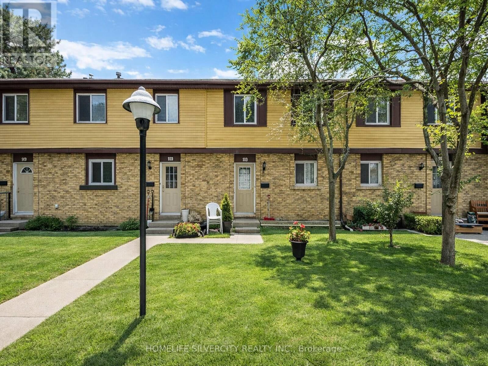 Property Photo:  45 Hansen Road 100  ON L6V 3C5 