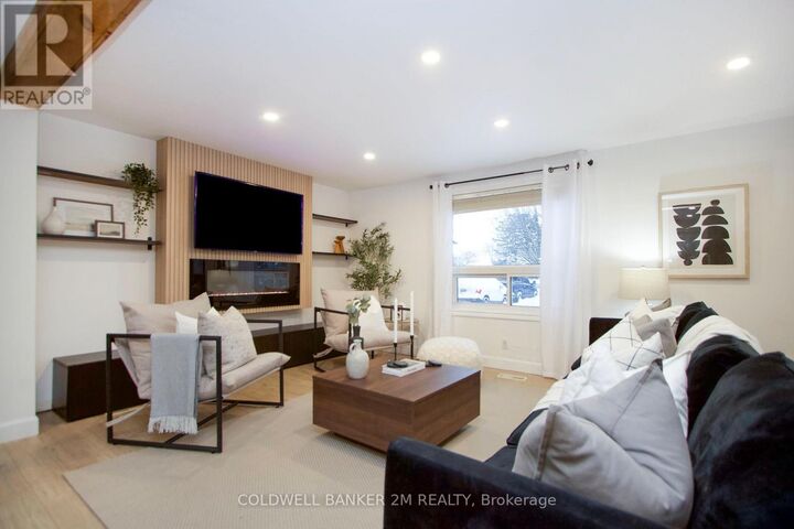 Photo de la propriété:  812 Burnham Street  ON K9A 2X7 