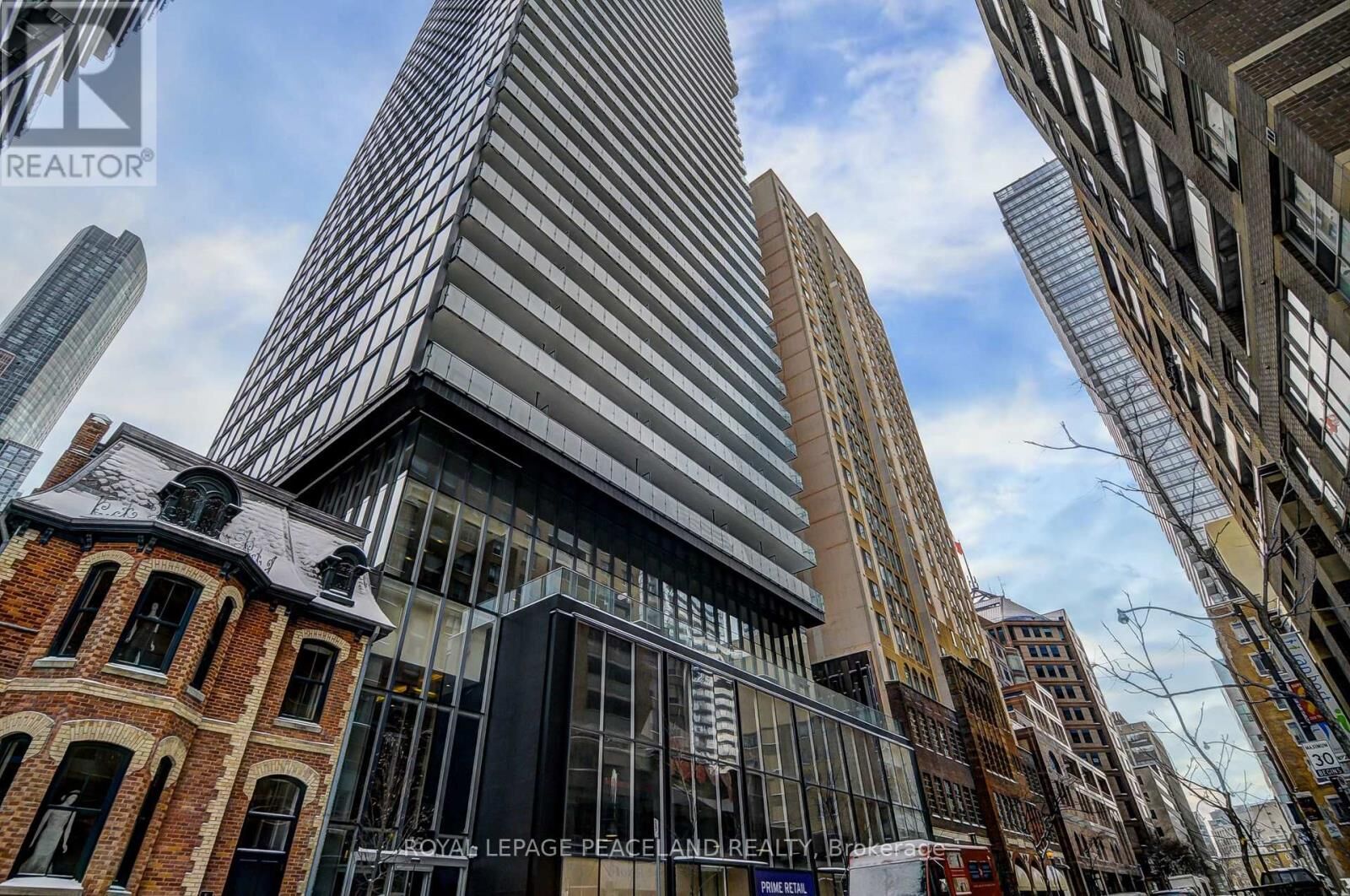 Property Photo:  15 Grenville Street 808  ON M4Y 0B9 