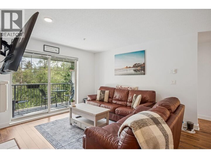 Property Photo:  12020 207A Street 305  BC V2X 8V2 