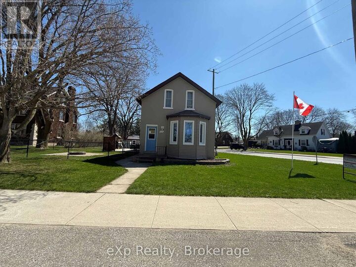 Property Photo:  630 Gibson Street  ON N0G 2V0 
