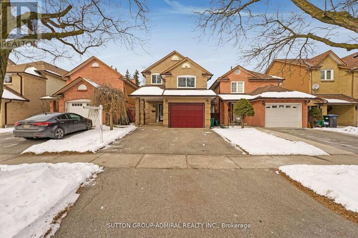 Property Photo:  52 Garden Avenue  ON L6X 1M6 