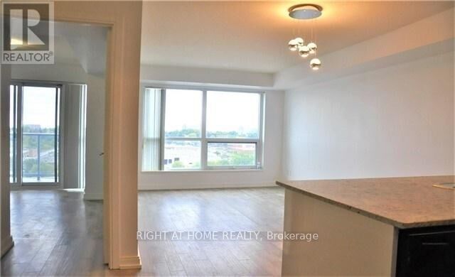 Property Photo:  151 Village Green Square 809  ON M1S 0K5 