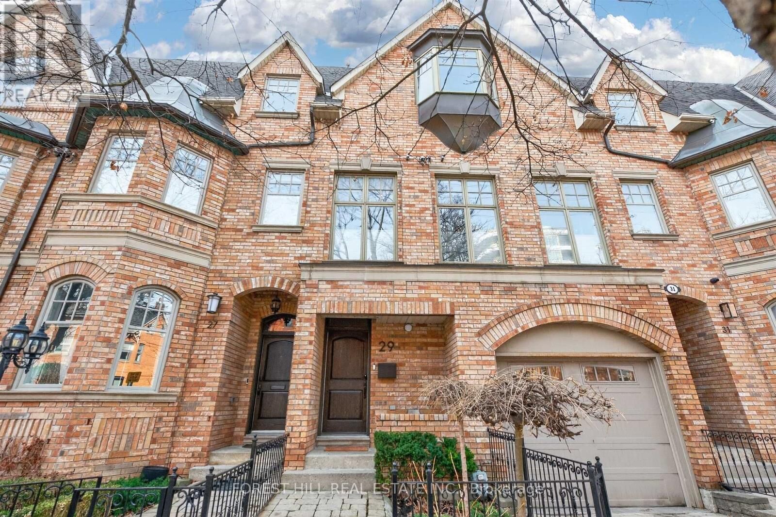 Property Photo:  29 Webster Avenue  ON M5R 1N6 