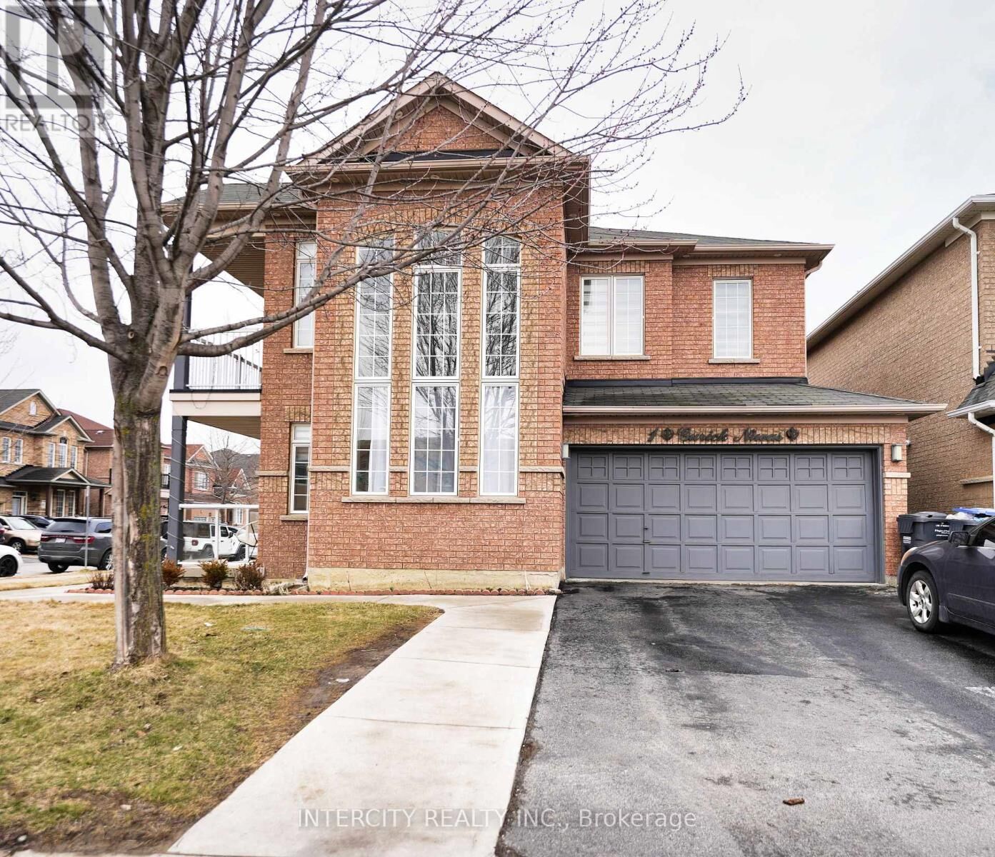 Property Photo:  1 Pape Drive  ON L6R 0G4 