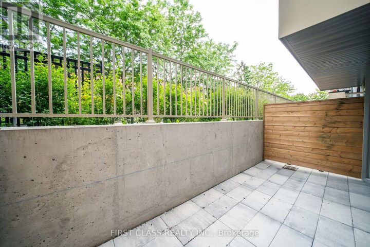 Property Photo:  5 William Jackson Way 56  ON M8V 0J6 