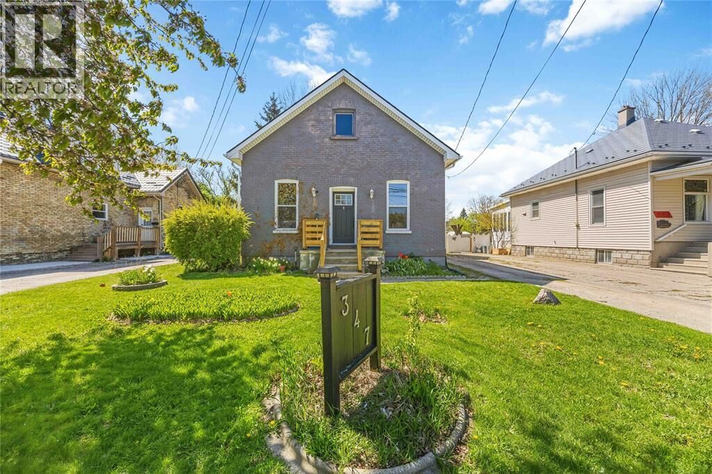Property Photo:  347 Confederation Street  ON N7T 2A6 