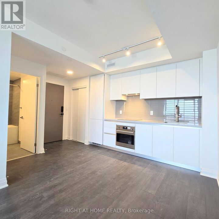 Property Photo:  4015 The Exchange 5201  ON L5B 0N9 