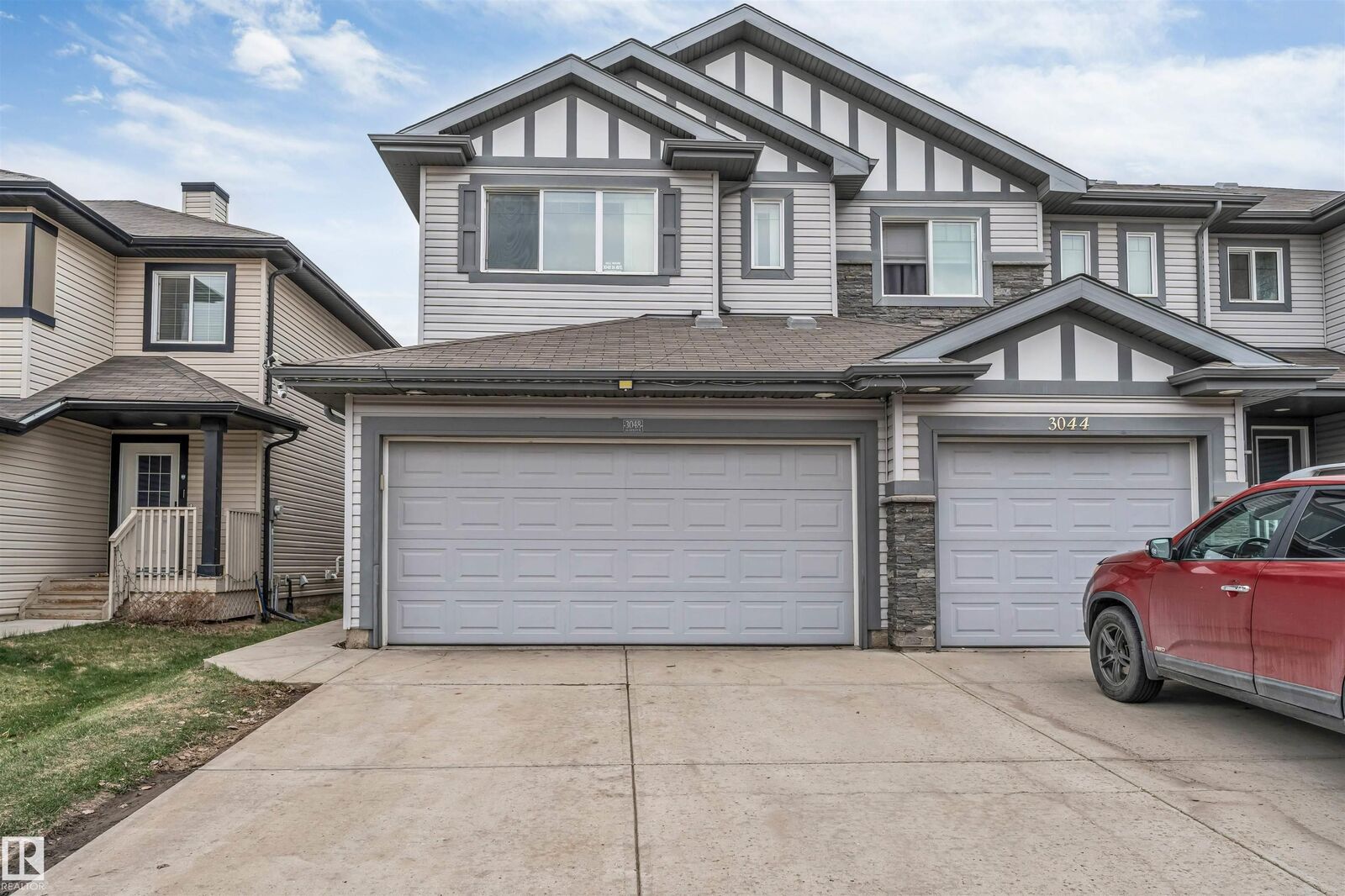 Property Photo:  3048 16 Avenue NW  AB T6T 0T9 