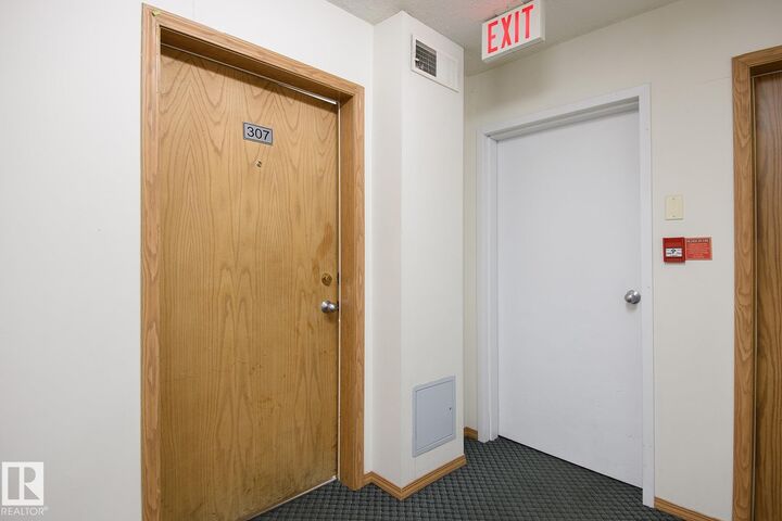 Property Photo:  620 King Street 307  AB T7X 4K1 