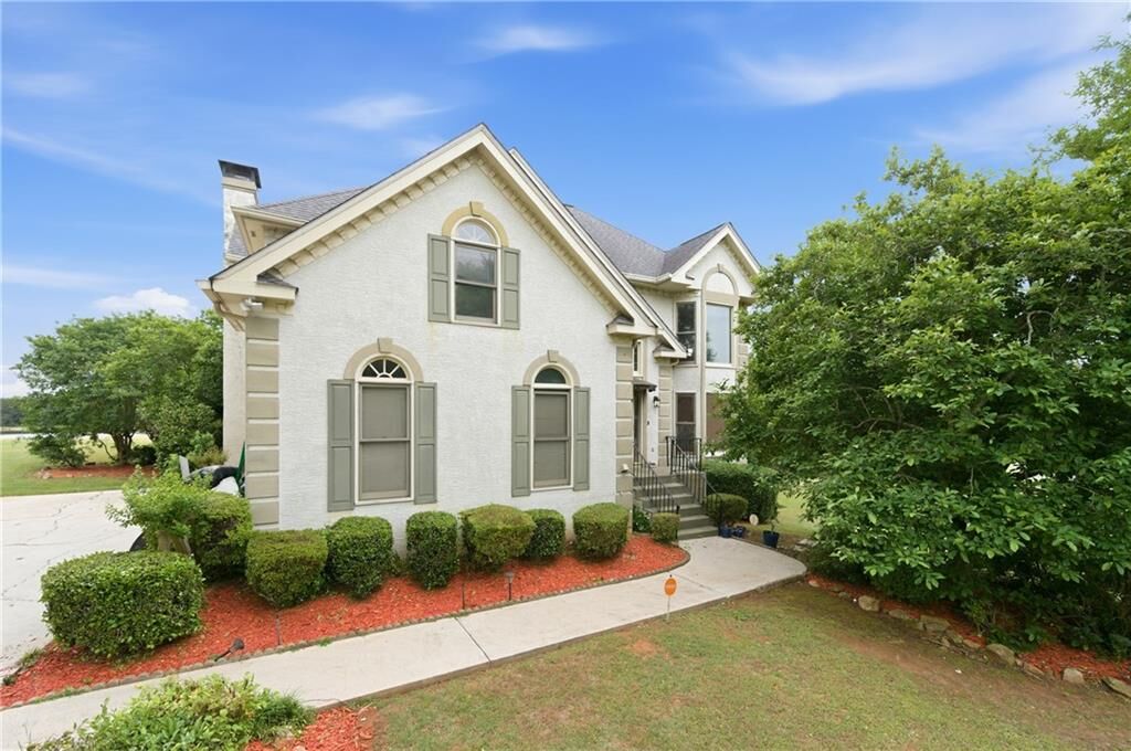 Property Photo: 5782 Southland Walk GA 30087