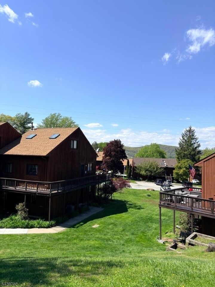 Property Photo:  2 Jackson Hole Rd 5  NJ 07462 