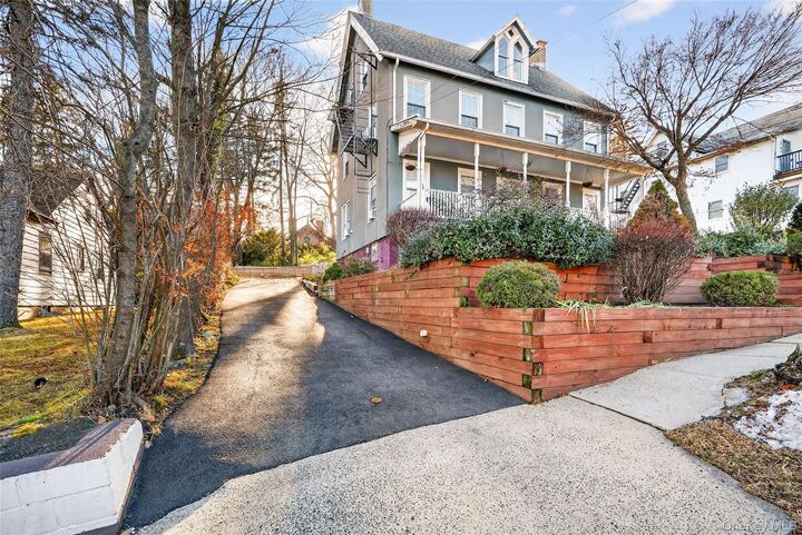 Property Photo:  21 Elysian Avenue C  NY 10960 