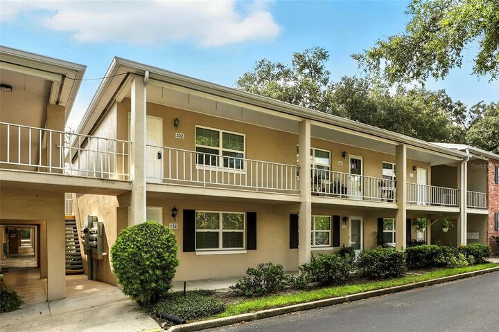 Property Photo:  2500 Lee Road 232  FL 32789 