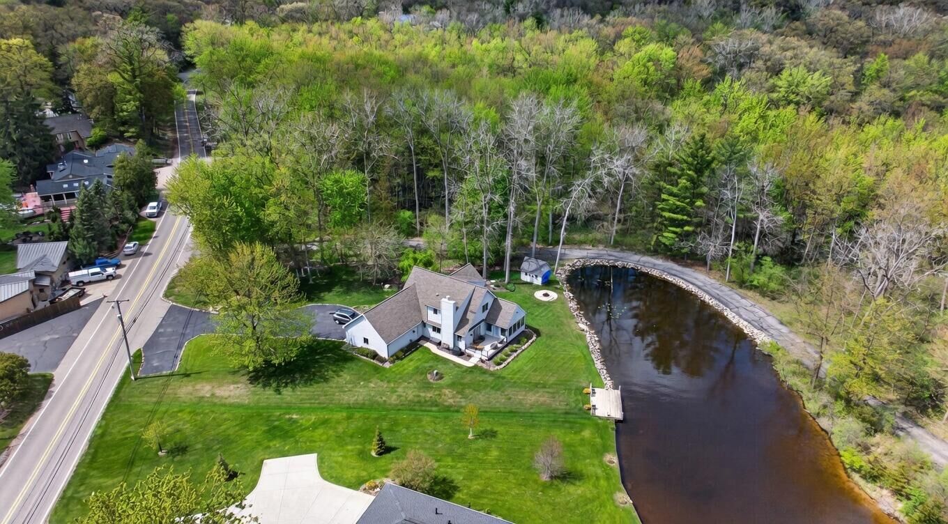 Property Photo:  5745 Browns Lake Road  MI 49203 
