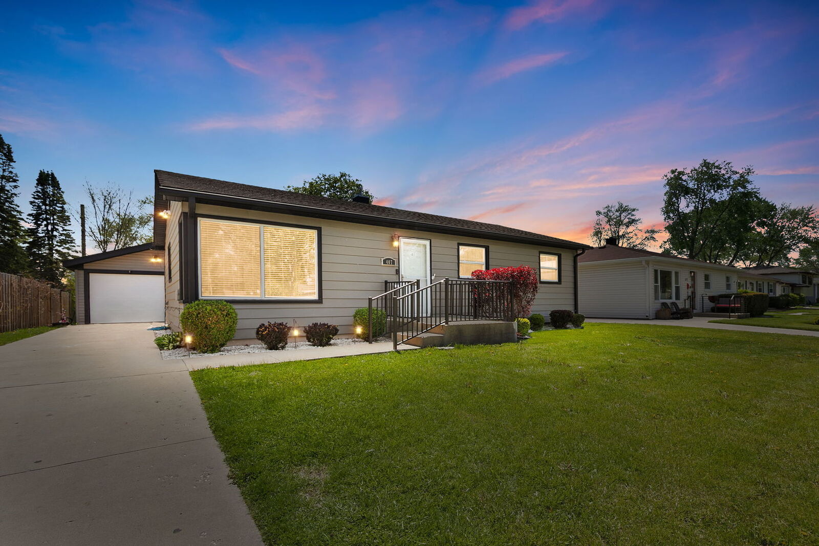 Property Photo:  407 Bonniebrook Avenue  IL 60060 