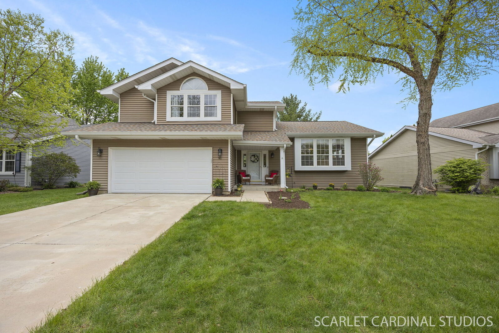 Property Photo:  91 Forestview Lane  IL 60502 