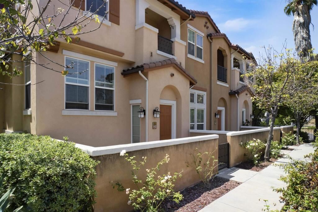 Property Photo:  739 Mariposa  CA 91950 