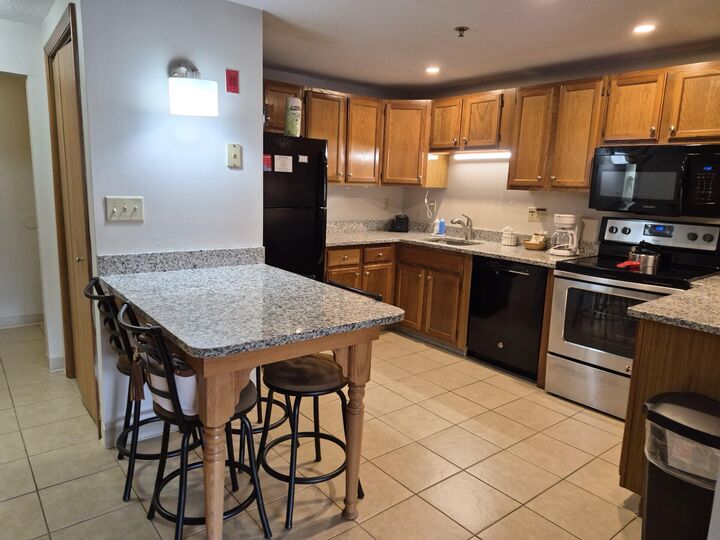 Property Photo:  1373 Post Road Road 8B  ME 04090 
