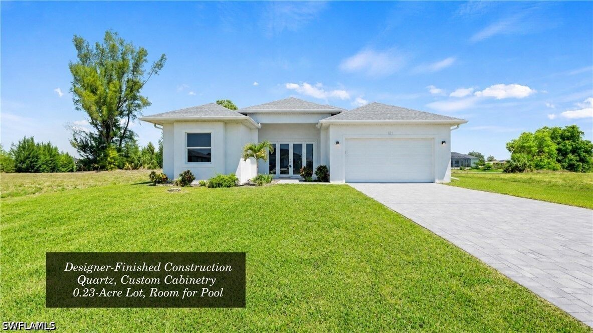 Property Photo:  121 NE 8th Terrace  FL 33909 