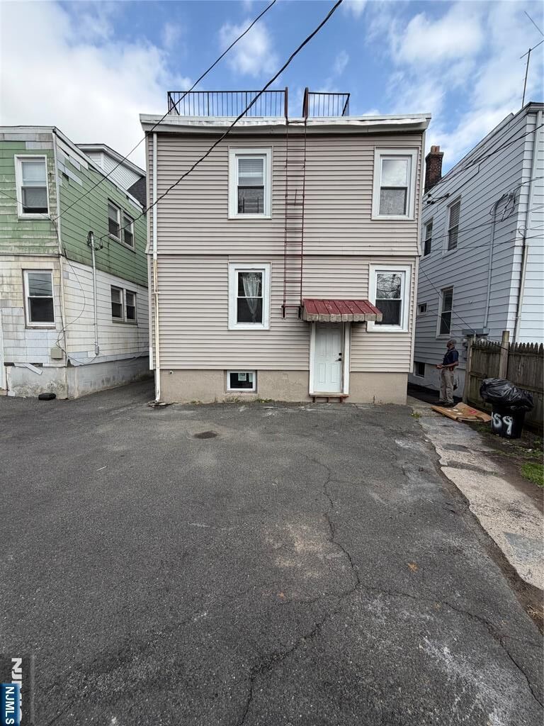 Property Photo:  459 Norwood Street  NJ 07018 