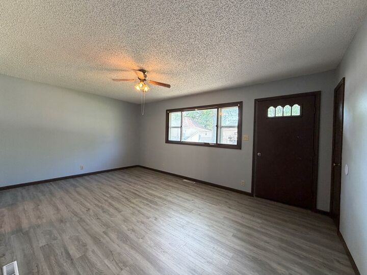 Property Photo: 402 W Friedman MO 63501