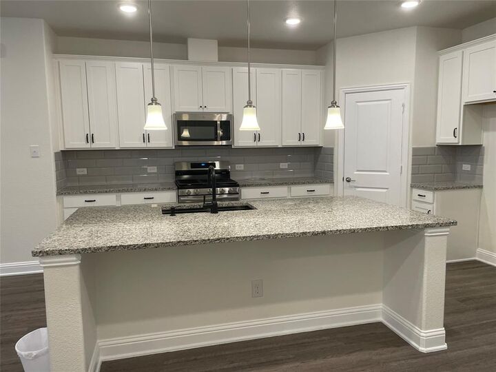 Property Photo:  124 Peach Orchard Lane  TX 76040 