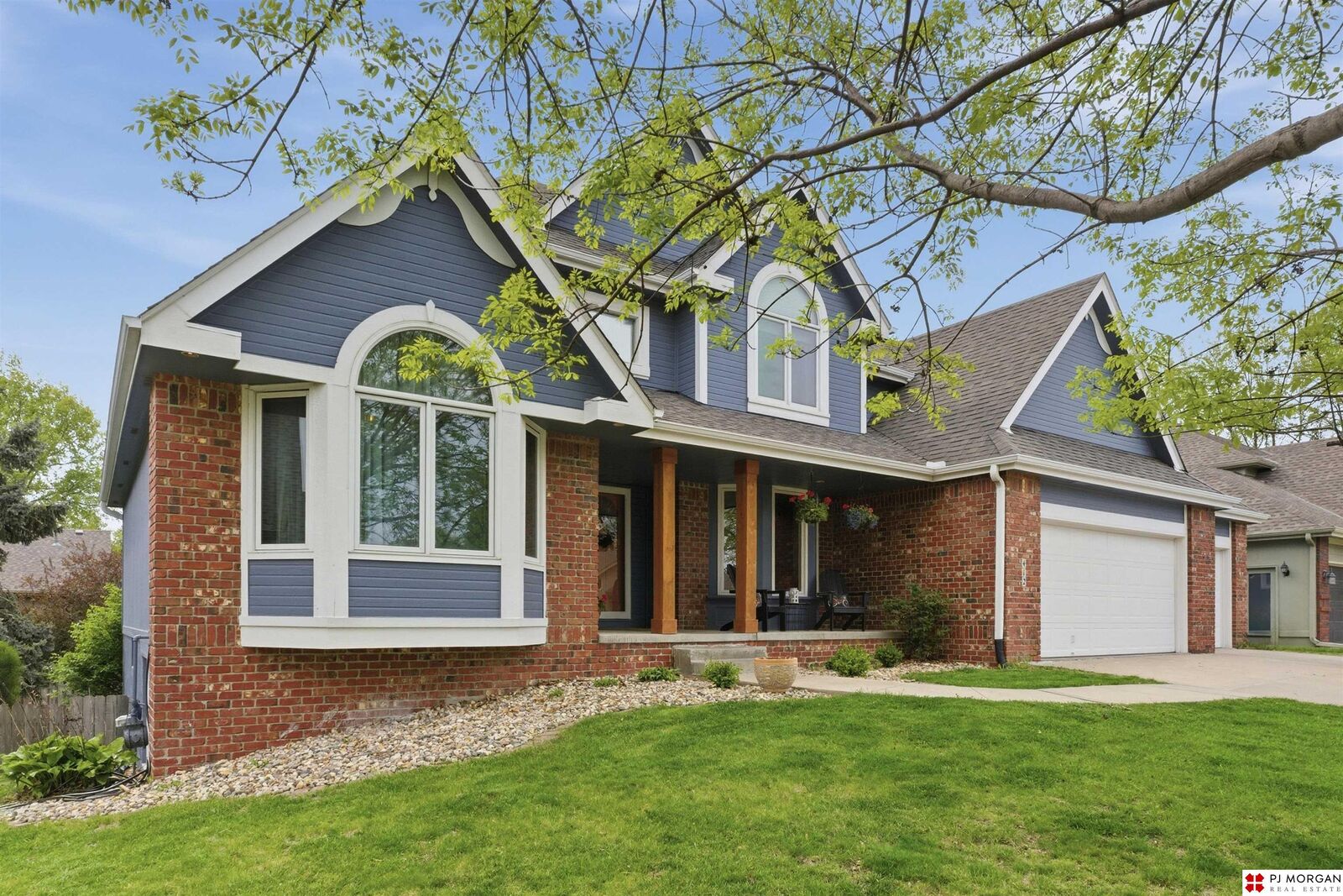 Property Photo:  412 S 159th Avenue  NE 68116 