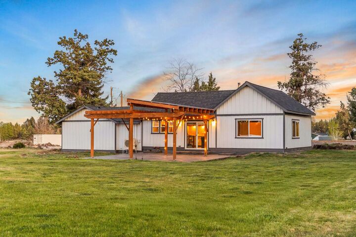 Property Photo:  63130 Stenkamp Road  OR 97701 