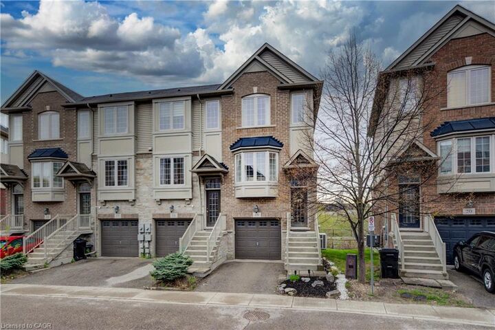 Property Photo:  342 Mill Street 19  ON N2M 0A5 