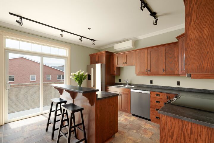 Property Photo: 111 Richmond Street 302 PE C1A 1H7