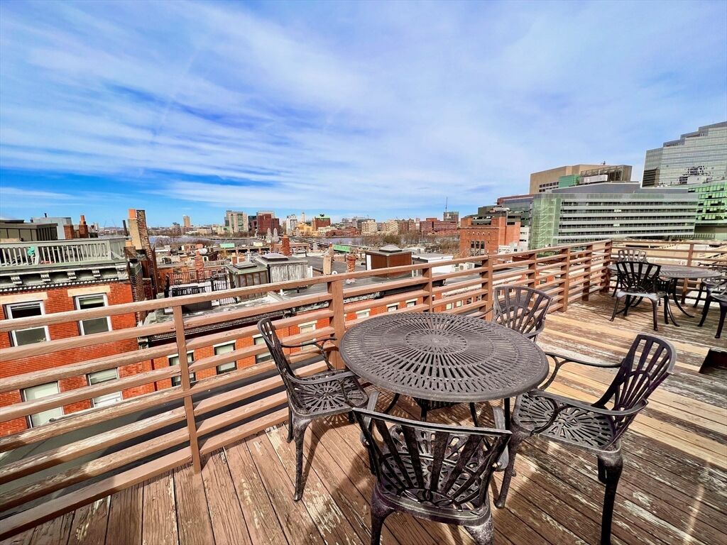 Property Photo:  34 Grove Street 1  MA 02114 