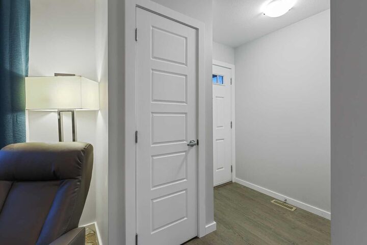 Property Photo:  1180 Keystone Road W 7  AB T1J 5H6 