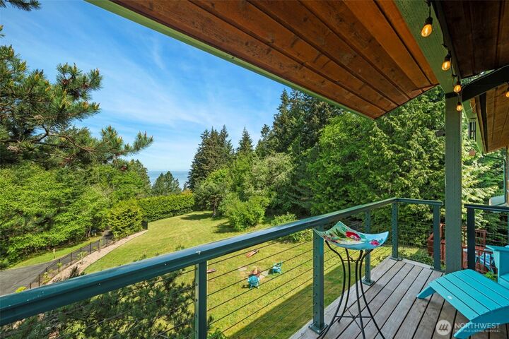 Property Photo:  532  Whitecap Road  WA 98229 