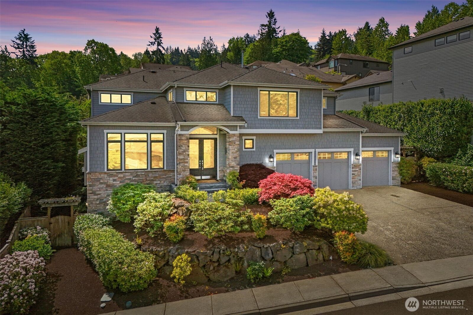 Property Photo:  2759 NW Pine Cone Place  WA 98027 