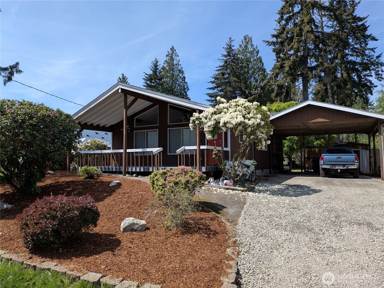 Property Photo: 9923 Overlook Drive NW WA 98502