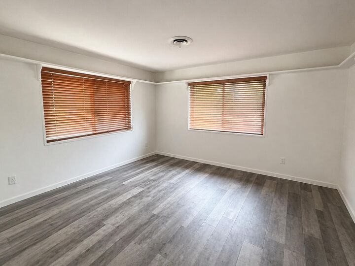 Property Photo:  600 NW 33rd Street  FL 33309 