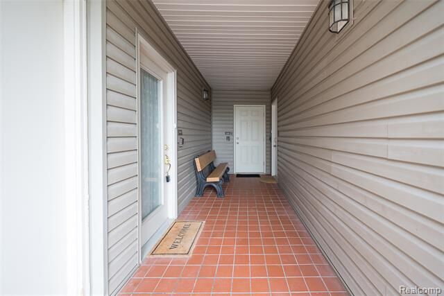 Property Photo:  21100 Boulder Circle  MI 48167 