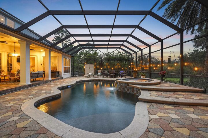 Property Photo: 220 Fiddlers Point Dr FL 32080
