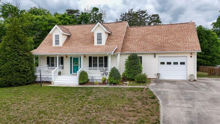 Property Photo:  1505 Fourth Ave Ext  VA 23901 