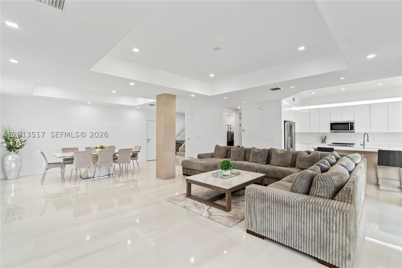 Property Photo:  3188 NE 211th Ter  FL 33180 