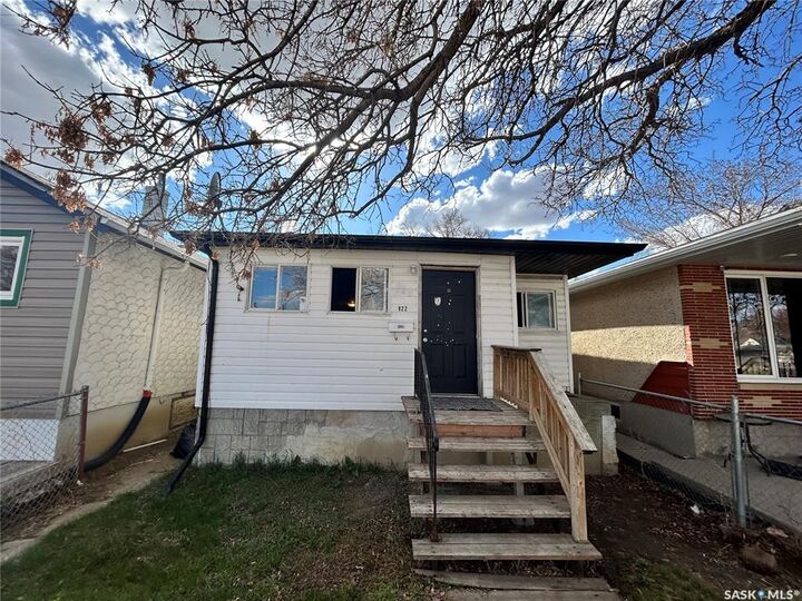 922 Garnet Street — photo 1