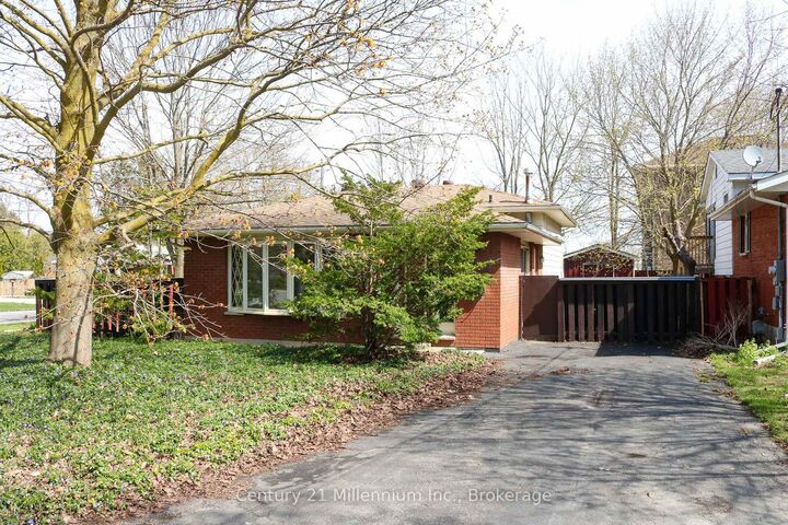 Property Photo:  620 16th Street E  ON N4K 1Y7 