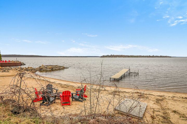 Property Photo: 12 Robins Point Road ON L0K 2A0