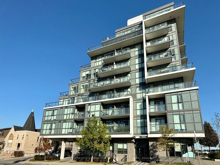 16 McAdam Avenue 302 — photo 1